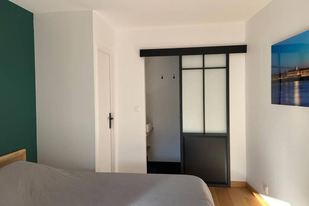 Le Clos Du Mesnil, Logement Totalement Independant Le Tourne Luaran gambar