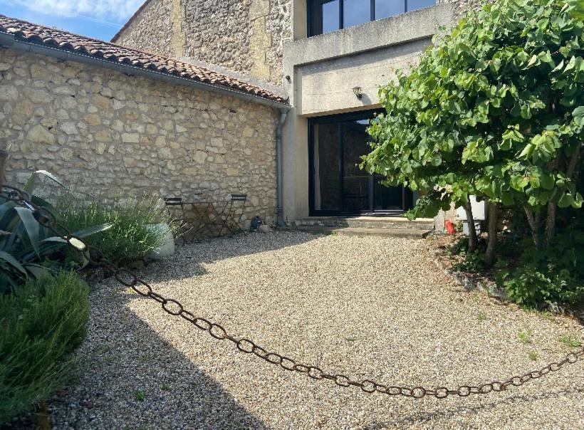 Le Clos Du Mesnil, Logement Totalement Independant Le Tourne Luaran gambar